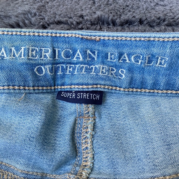 American Eagle High Rise Distressed Jegging Sz 10 - Picture 4 of 7